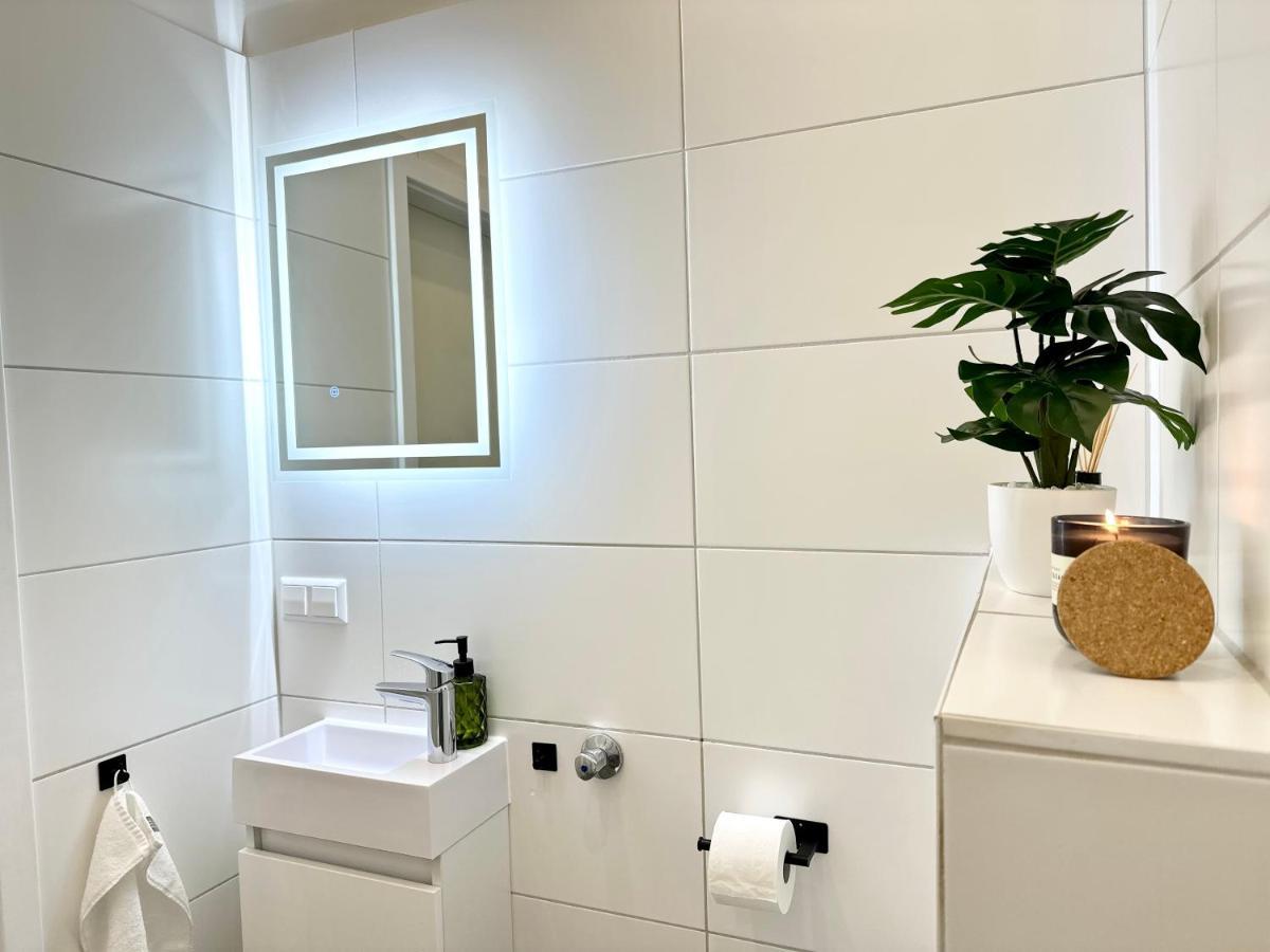 Mystay: Zentral I Design I Prime I Gaeste Wc Гайдельберг Екстер'єр фото